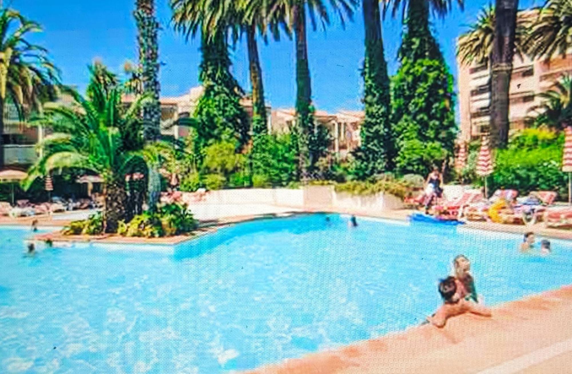 Residence De Vacances Avec Piscine & Transat, A 2 Minutes Des Plages - Bat N2 瓦洛里 外观 照片